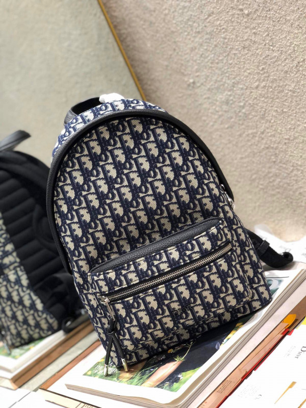 D*or oblique backpack