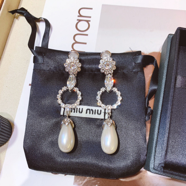 MIU MIU EARRINGS