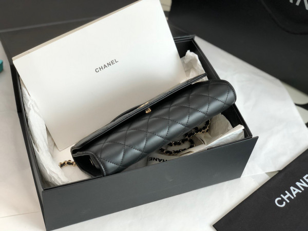 CL FLAP PHONE HOLDER WITH CHAIN