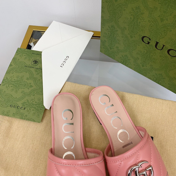 G*u*i women
