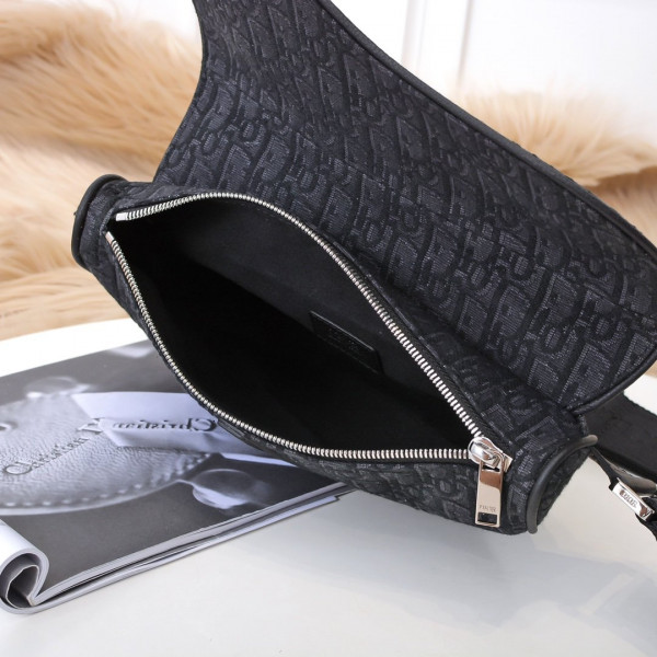 D*or saddle bag