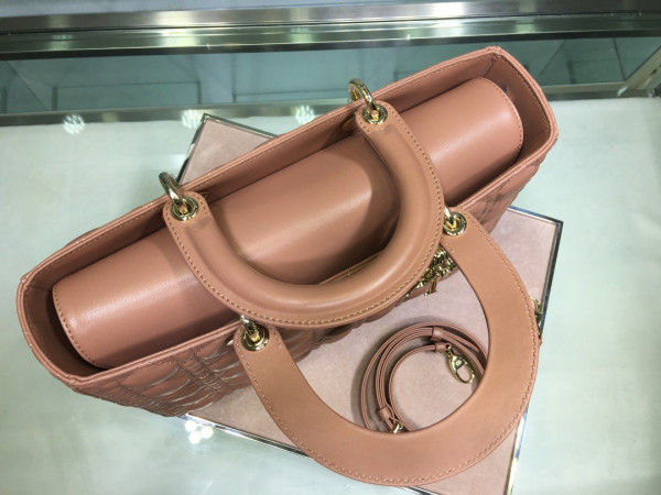 large lady D*or bag