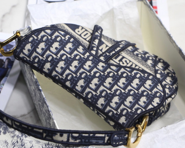 D*or saddle bag