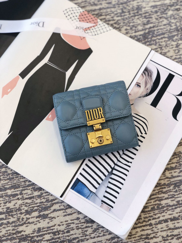 D*oraddict wallet
