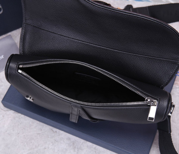D*or saddle bag