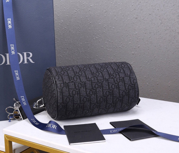D*or roller messenger bag
