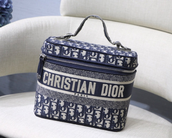 D*or vanity case-24-17-13.5cm