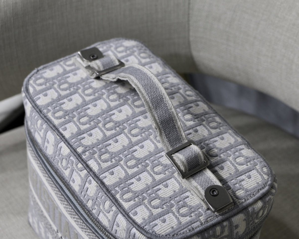 D*or vanity case-24-17-13.5cm