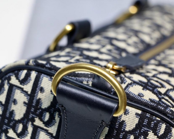 D*or oblique bag