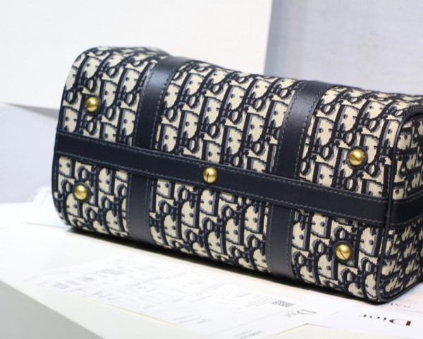 D*or oblique bag
