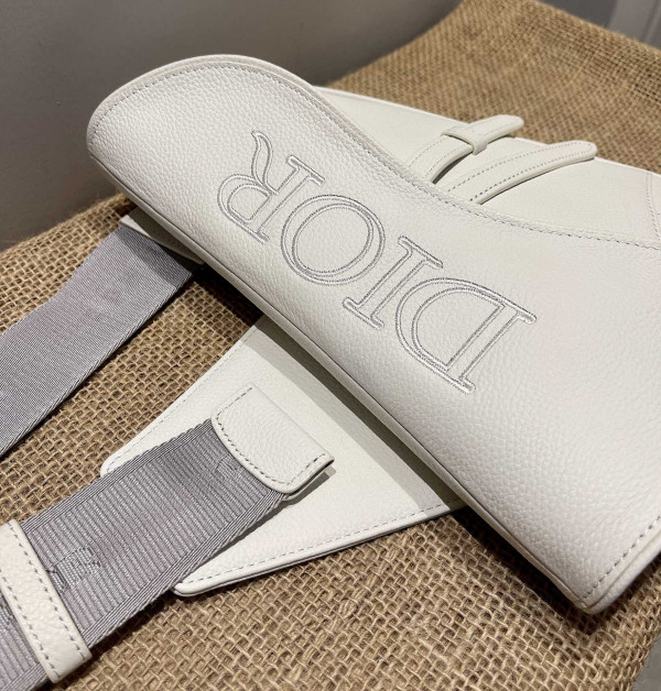 D*or saddle bag