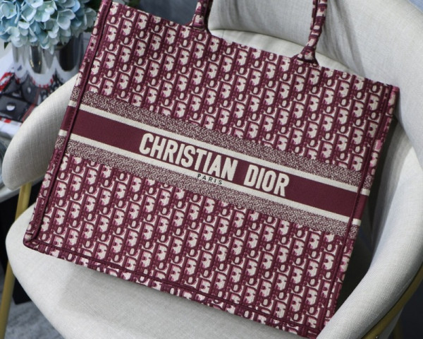 D*or oblique book tote-41.5-35-18cm