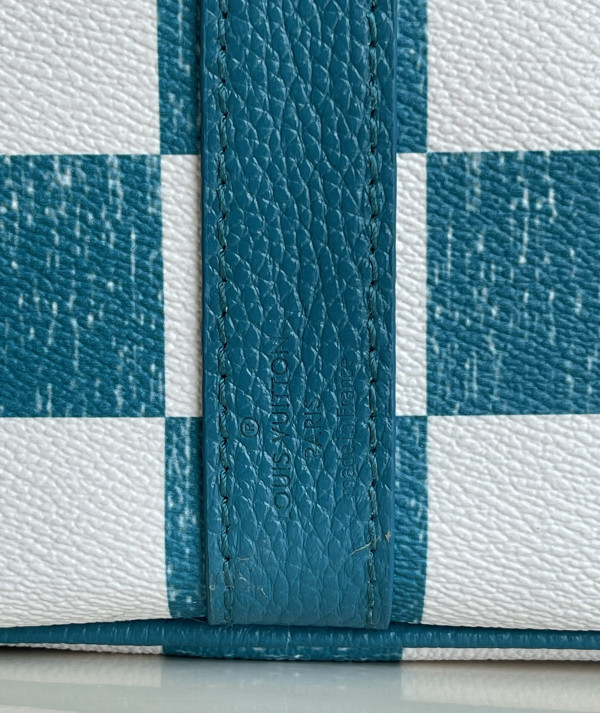 l**is V*t*n keepall bandouliÈre 45