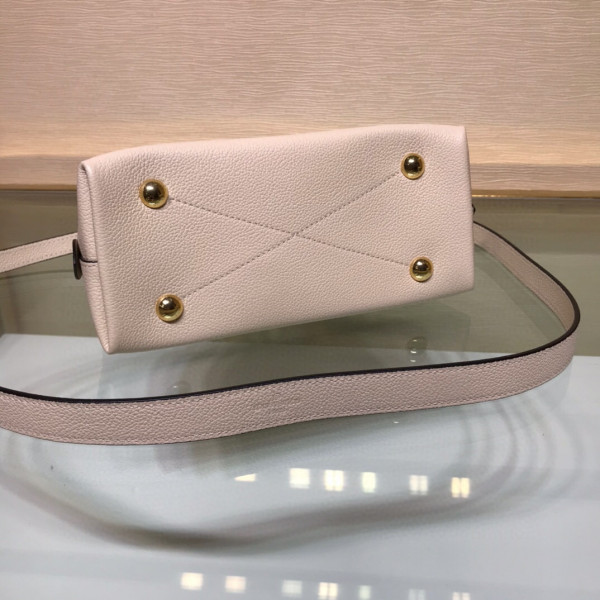 l**is V*t*n neo exclusive prelaunch - neo alma bb
