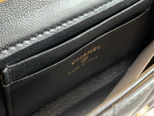 CL HANDLE BAG