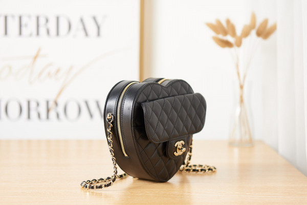 CL HEART BAG
