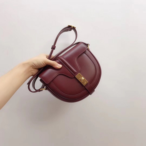 Ce**e small besace 16 bag in satinated calfskin