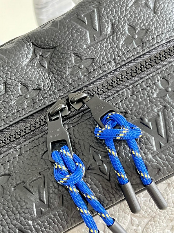 l**is V*t*n dean backpack