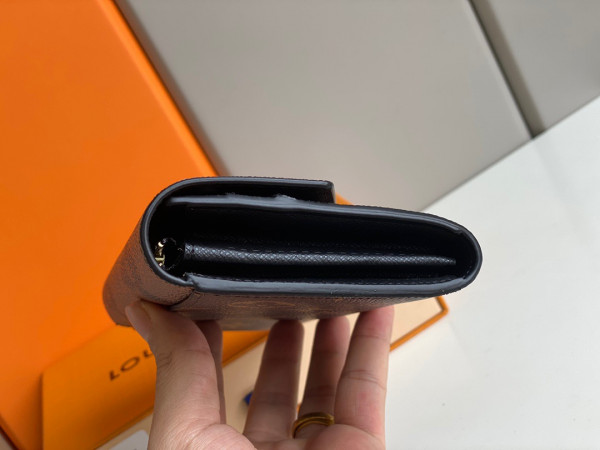 l**is V*t*n sarah wallet
