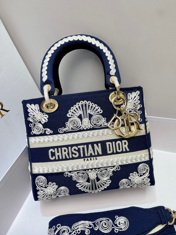 D*or medium lady d-lite bag