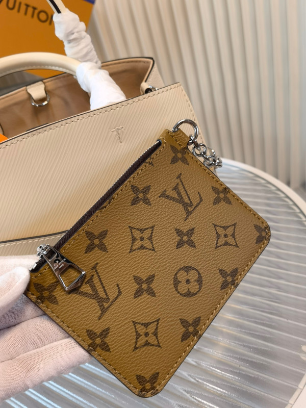 l**is V*t*n marelle tote bb