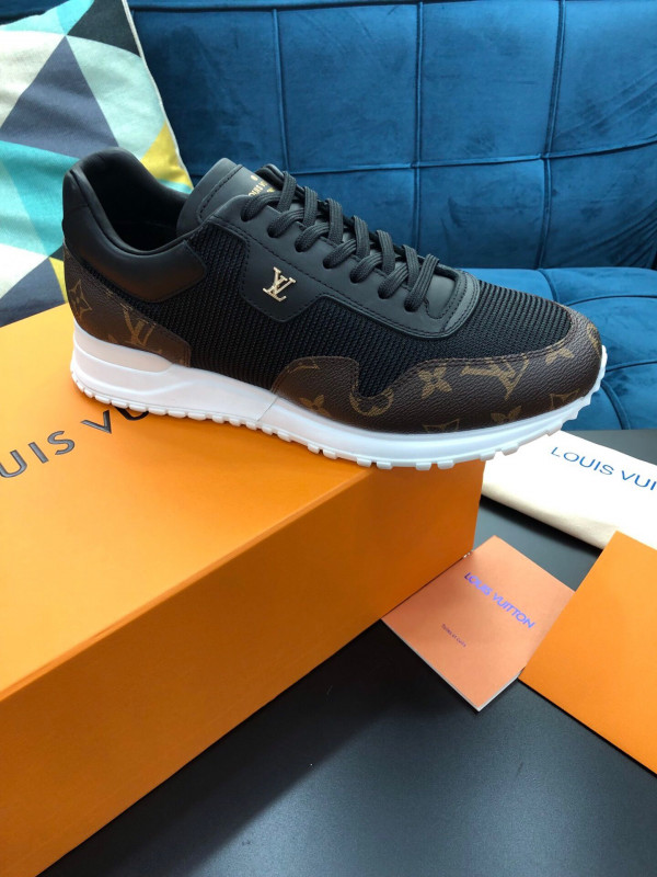 l**is V*t*n run away sneaker
