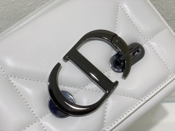 D*or 30 montaigne box bag with handle