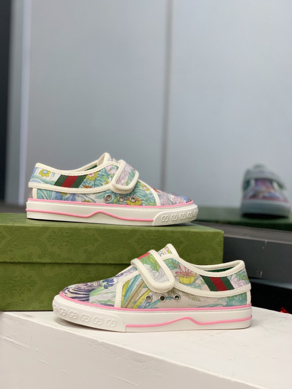 G*u*i tennis 1977 sneaker