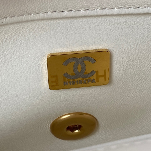 CL MINI FLAP BAG