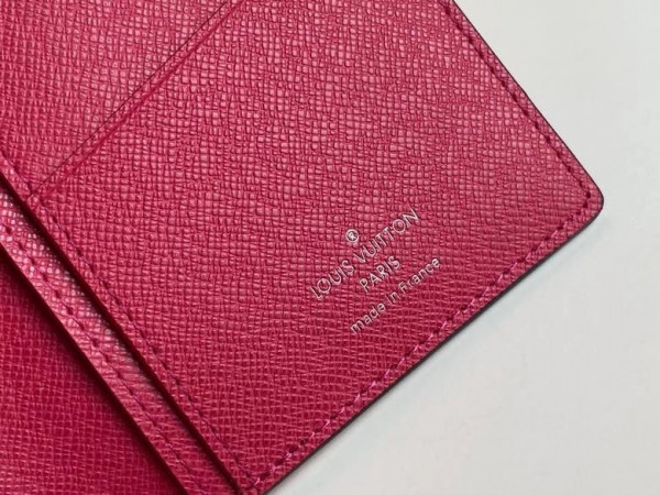 l**is V*t*n brazza wallet