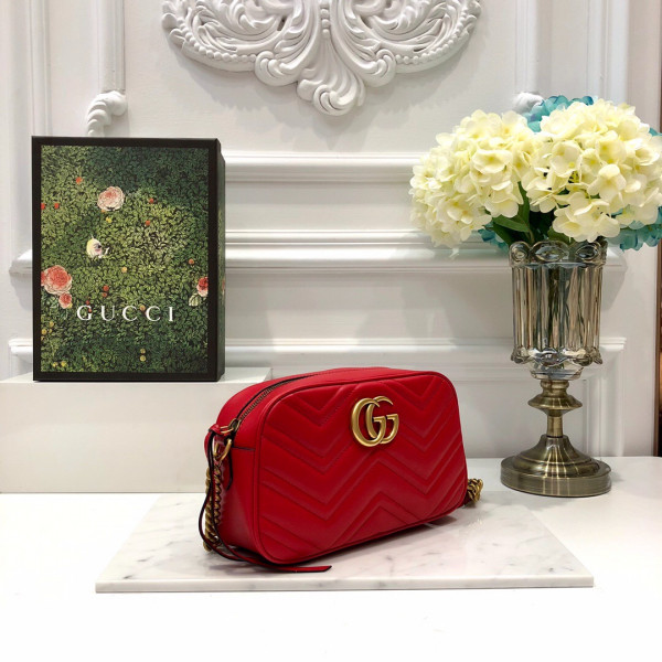 G*u*i gg marmont small matelassé shoulder bag