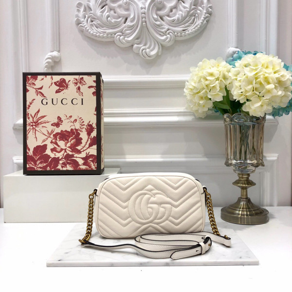 G*u*i gg marmont small matelassé shoulder bag