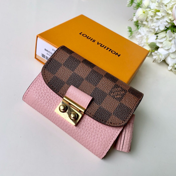 l**is V*t*n croisette compact wallet