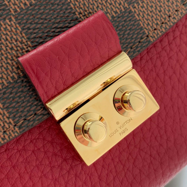 l**is V*t*n croisette wallet