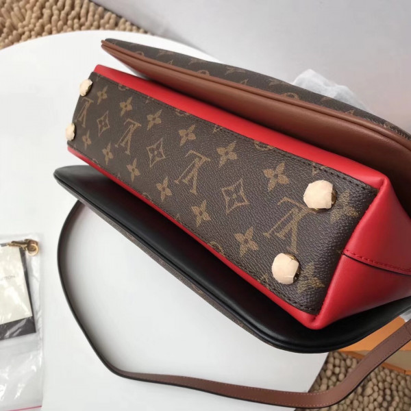 l**is V*t*n saintonge millefeuille m44254 camera shoulder bag