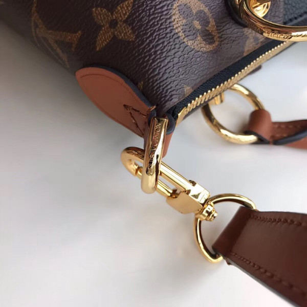 l**is V*t*n v tote mm