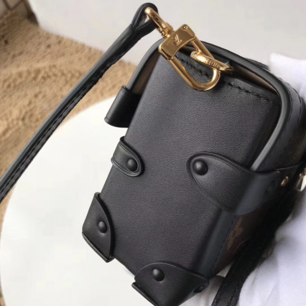 l**is V*t*n trunk clutch petite malle