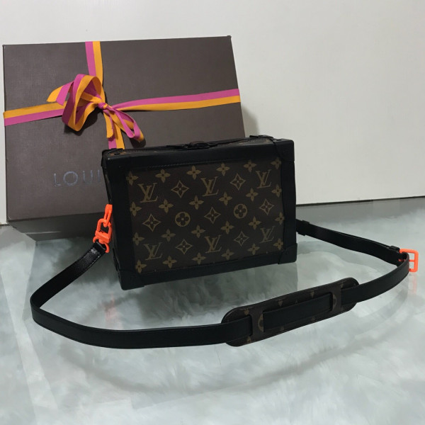 l**is V*t*n box