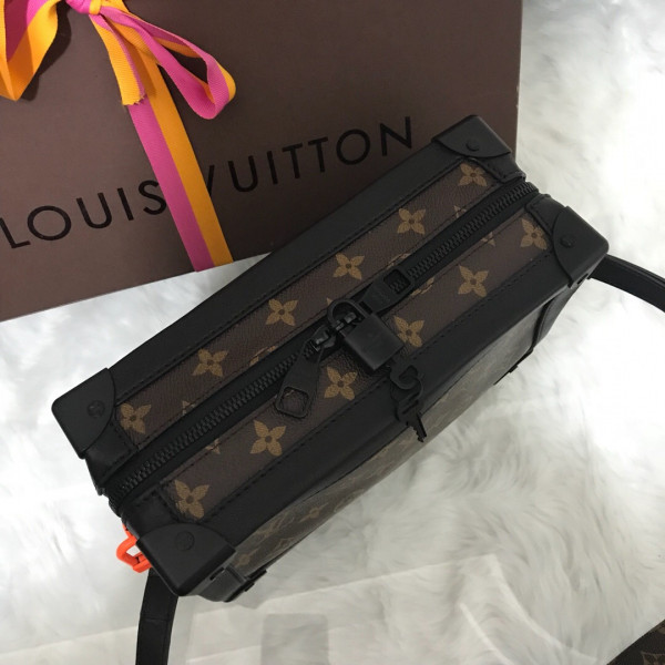 l**is V*t*n box