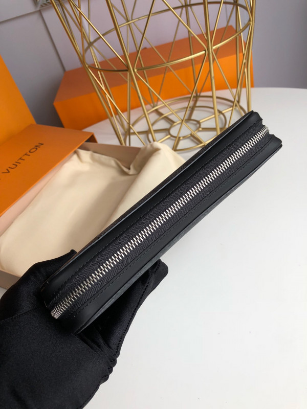 l**is V*t*n zippy xl wallet