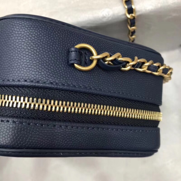 CL VANITY CASE