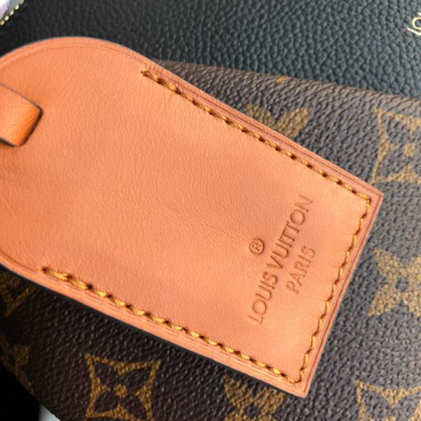 l**is V*t*n v tote bb