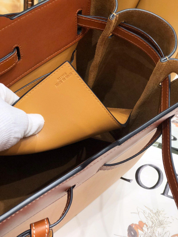 LOEWE LAZO SHOPPER