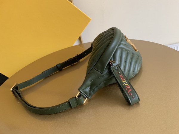 l**is V*t*n new wave bumbag