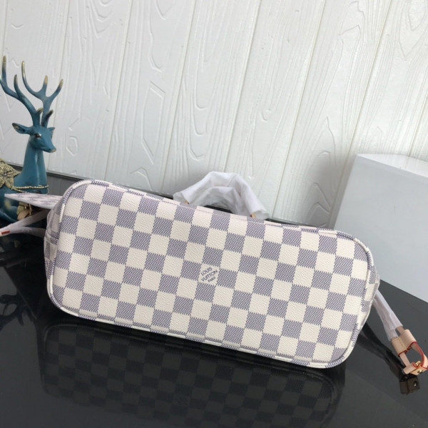 l**is V*t*n neverfull pm