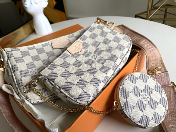 l**is V*t*n multi pochette accessoires