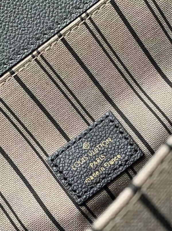 l**is V*t*n pochette metis