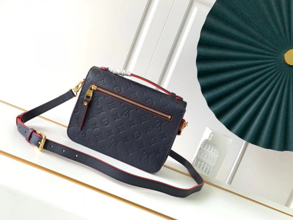 l**is V*t*n pochette metis
