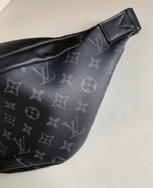 l**is V*t*n discovery bumbag