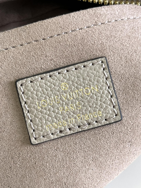 l**is V*t*n bagatelle
